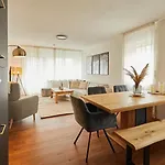 Apartament Design Stueble Allgaeu - Alpine Ruhe Zeitloses Design